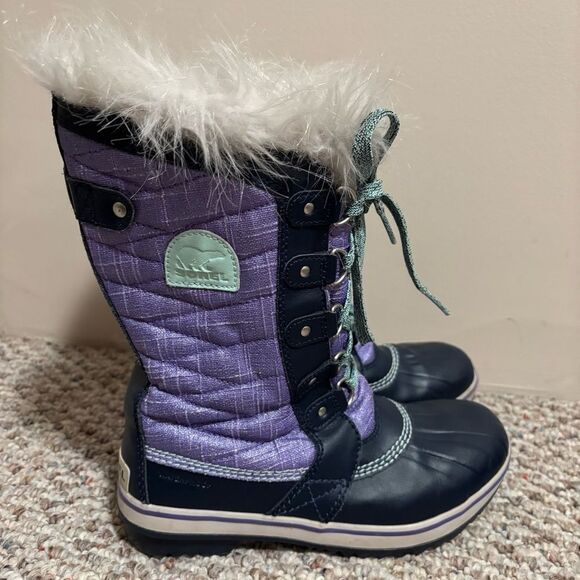 Sorel Tofino II Faux Fur Lined Waterproof Boot Purple- Girl’s/Women’s Size 5 - Picture 4 of 11